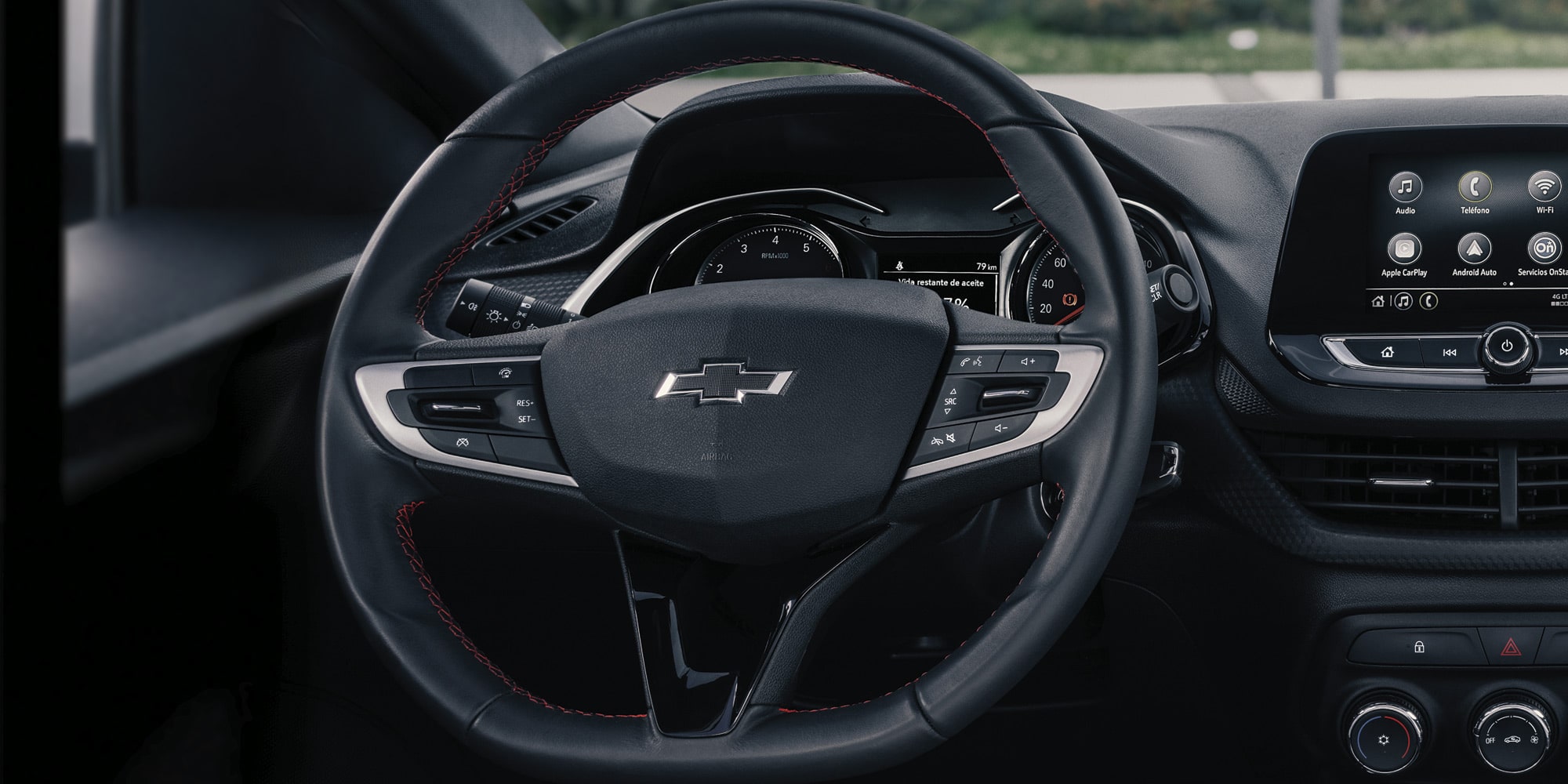 Volante con controles del Chevrolet Onix.