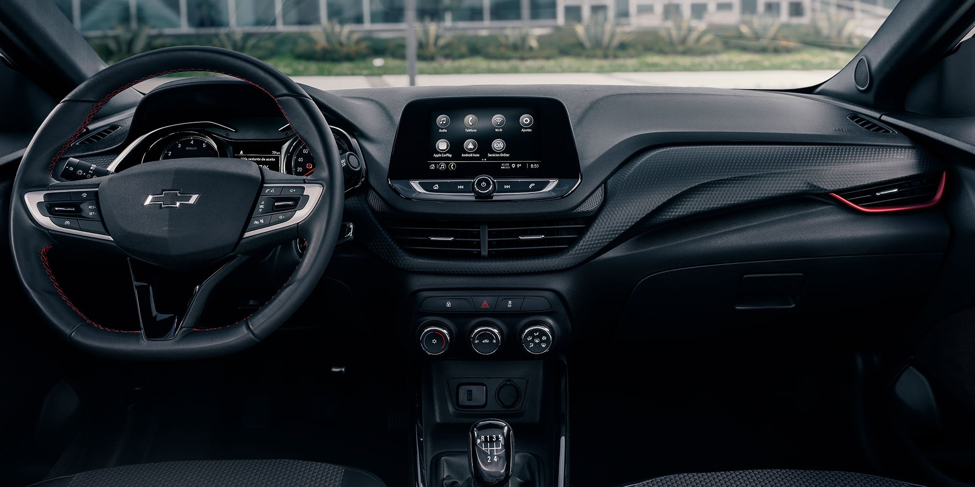 Tablero completo del Chevrolet Onix RS.