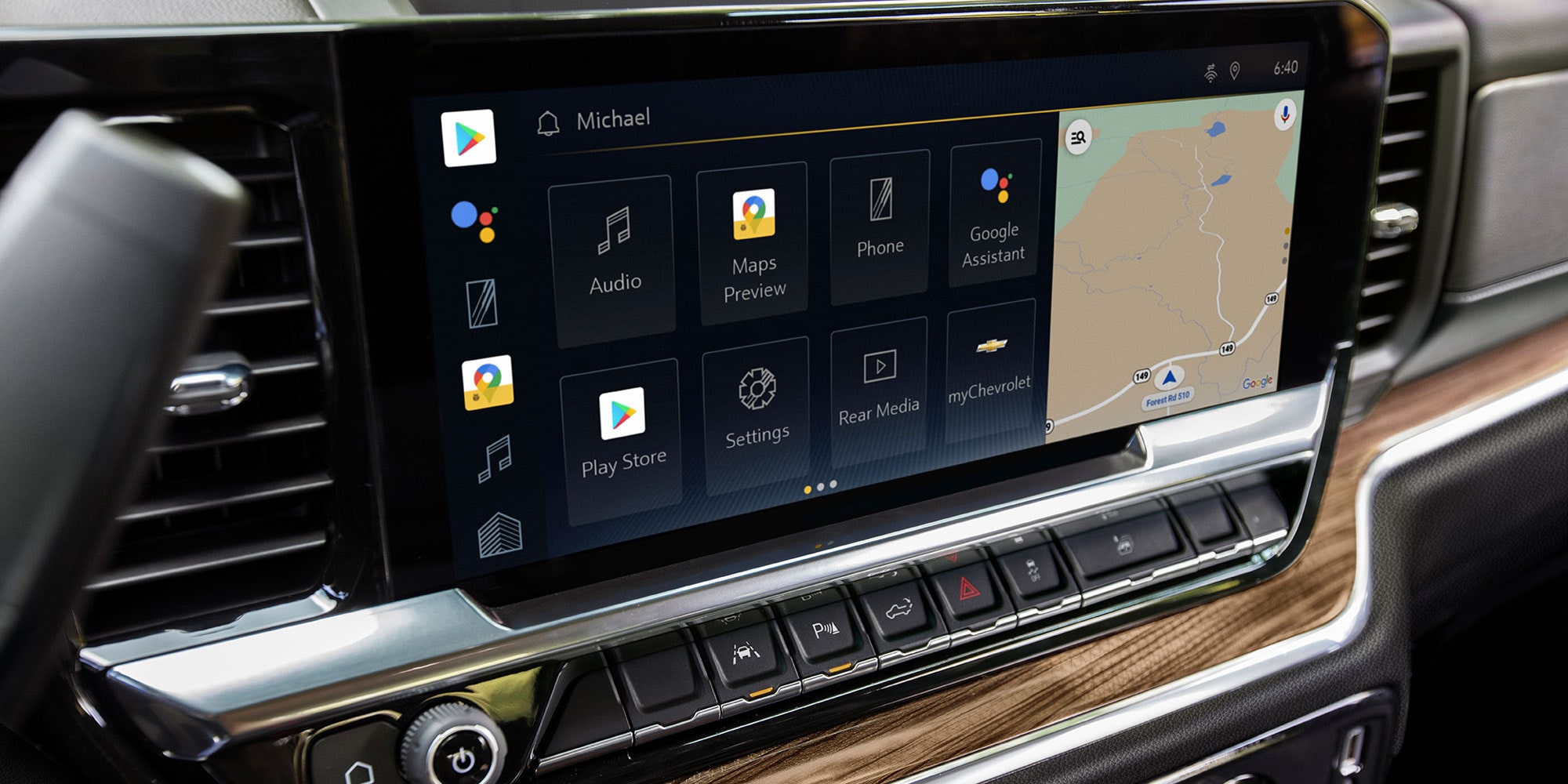 Vista cercana de la pantalla táctil de 13,4 pulgadas.