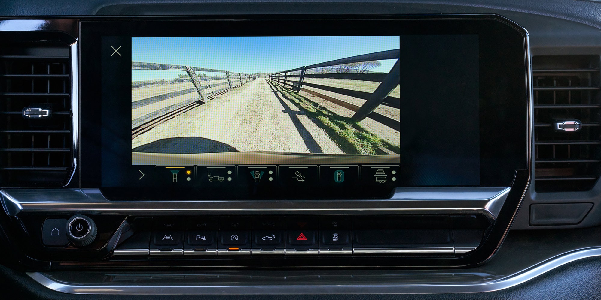 Cámara de retroceso desde la pantalla táctil de 13.4 pulgadas.