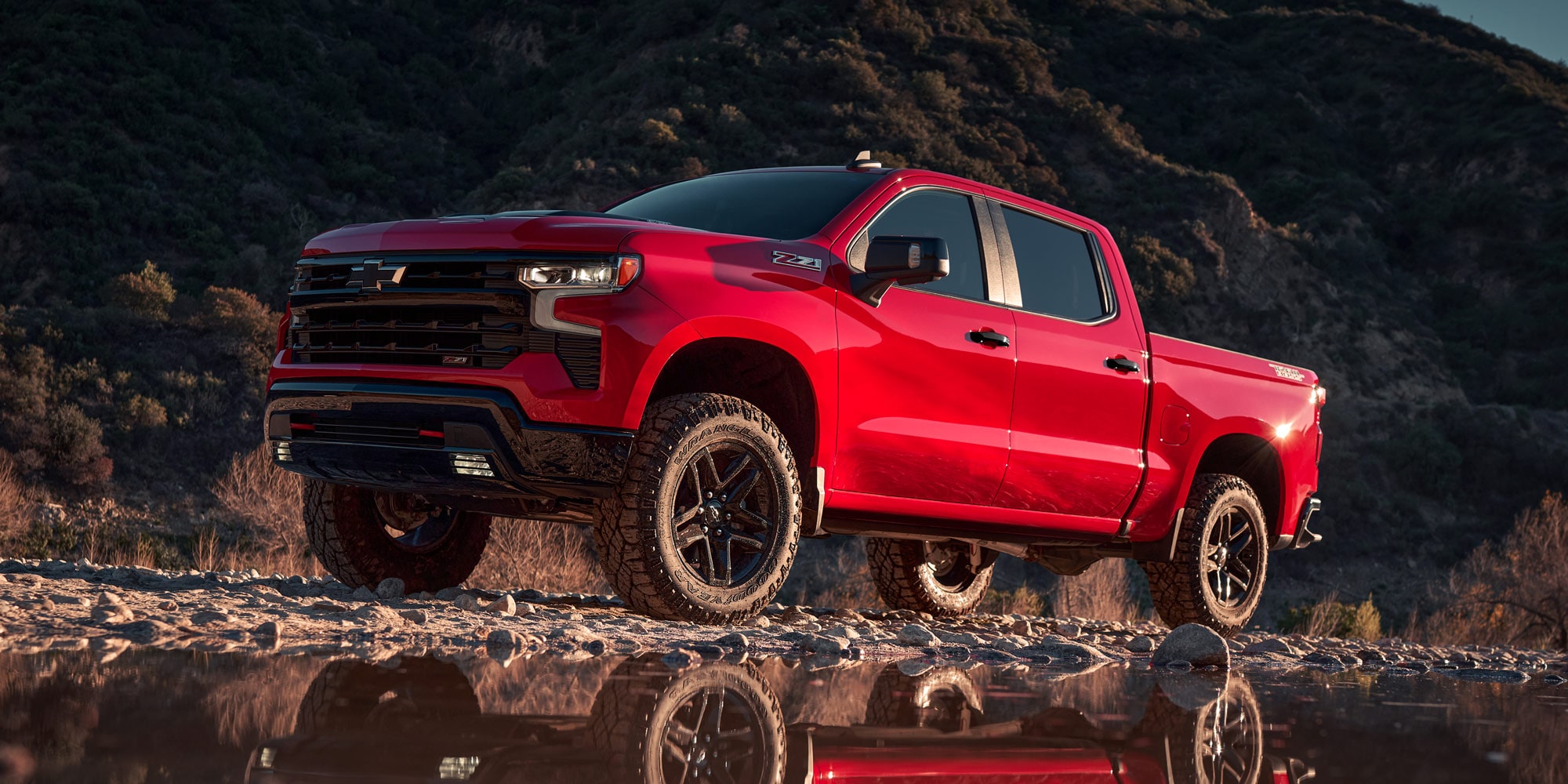 Nueva Silverado Z71 con mejoras en el exterior y mayor performance en camino de piedras. 