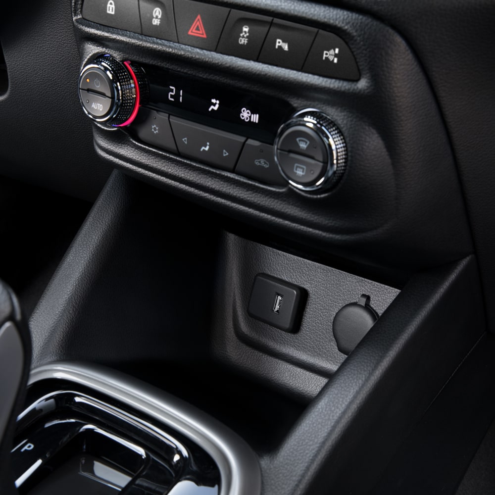 Aire acondicionado digital en la Chevrolet Tracker.