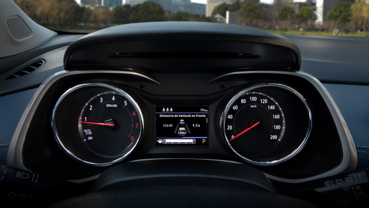 Tablero digital de ocho pulgadas de la Chevrolet Tracker.