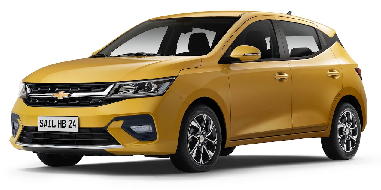 Chevrolet Sail Hatchback en color amarillo