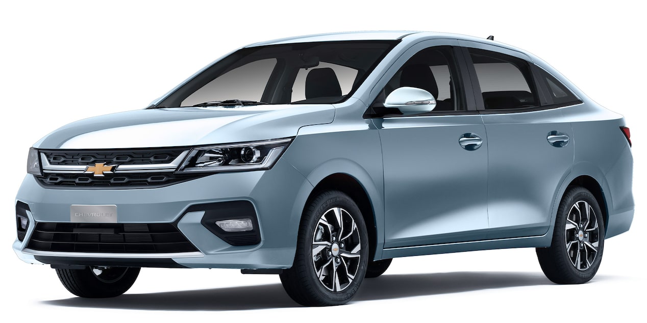 Chevrolet Sail en color azul cielo metálico