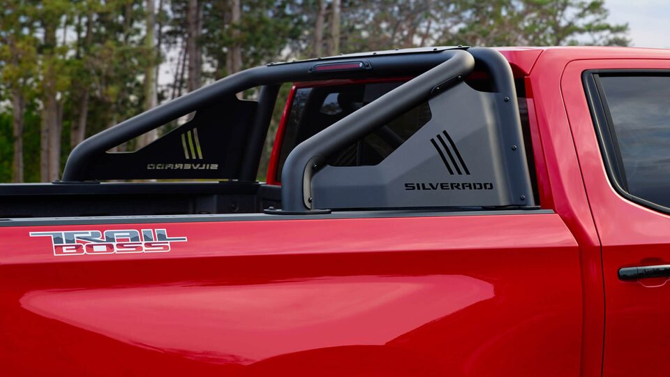 La barra antivuelco brinda seguridad a tu camioneta Chevrolet Silverado