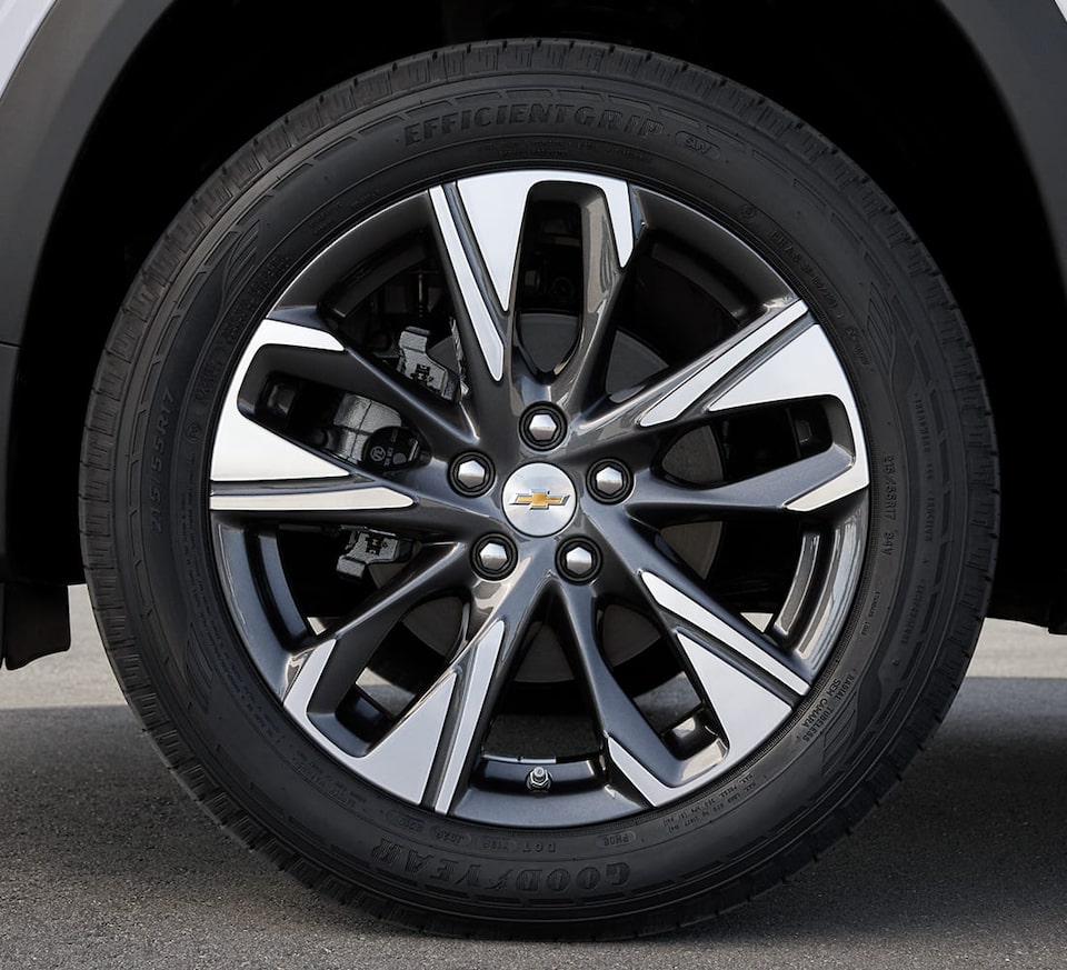 Chevrolet Tracker Accesorios - Llantas con tu Camioneta SUV