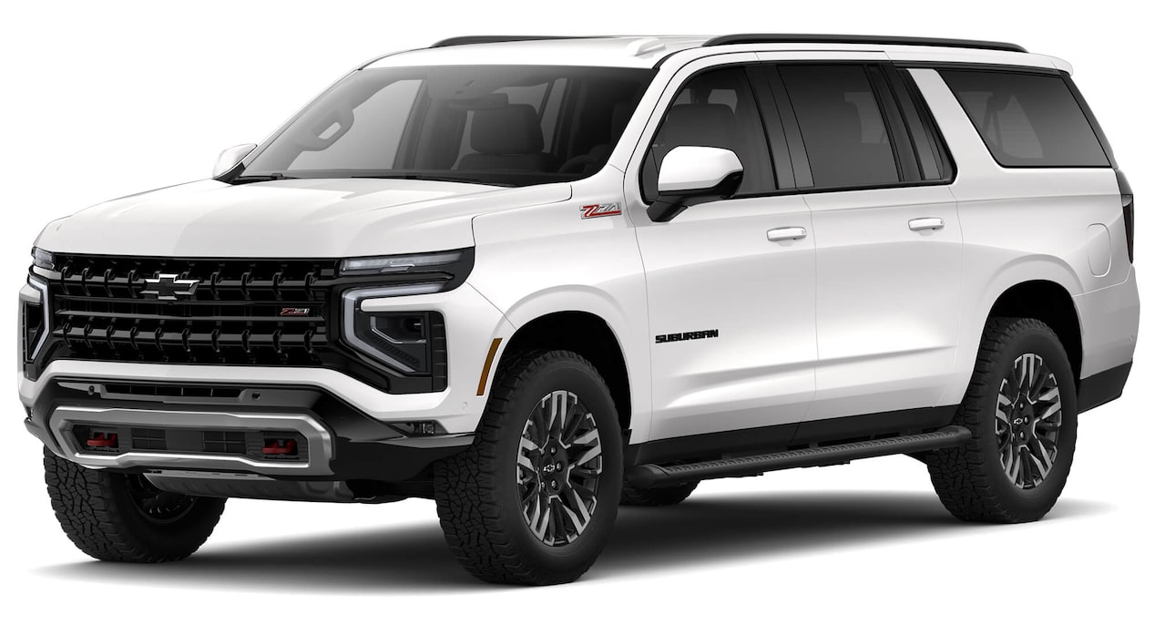 Vista lateral frontal de la Chevrolet Suburban Z71 2025 en color blanco, ideal para mostrar diseño, parrilla y altura off-road