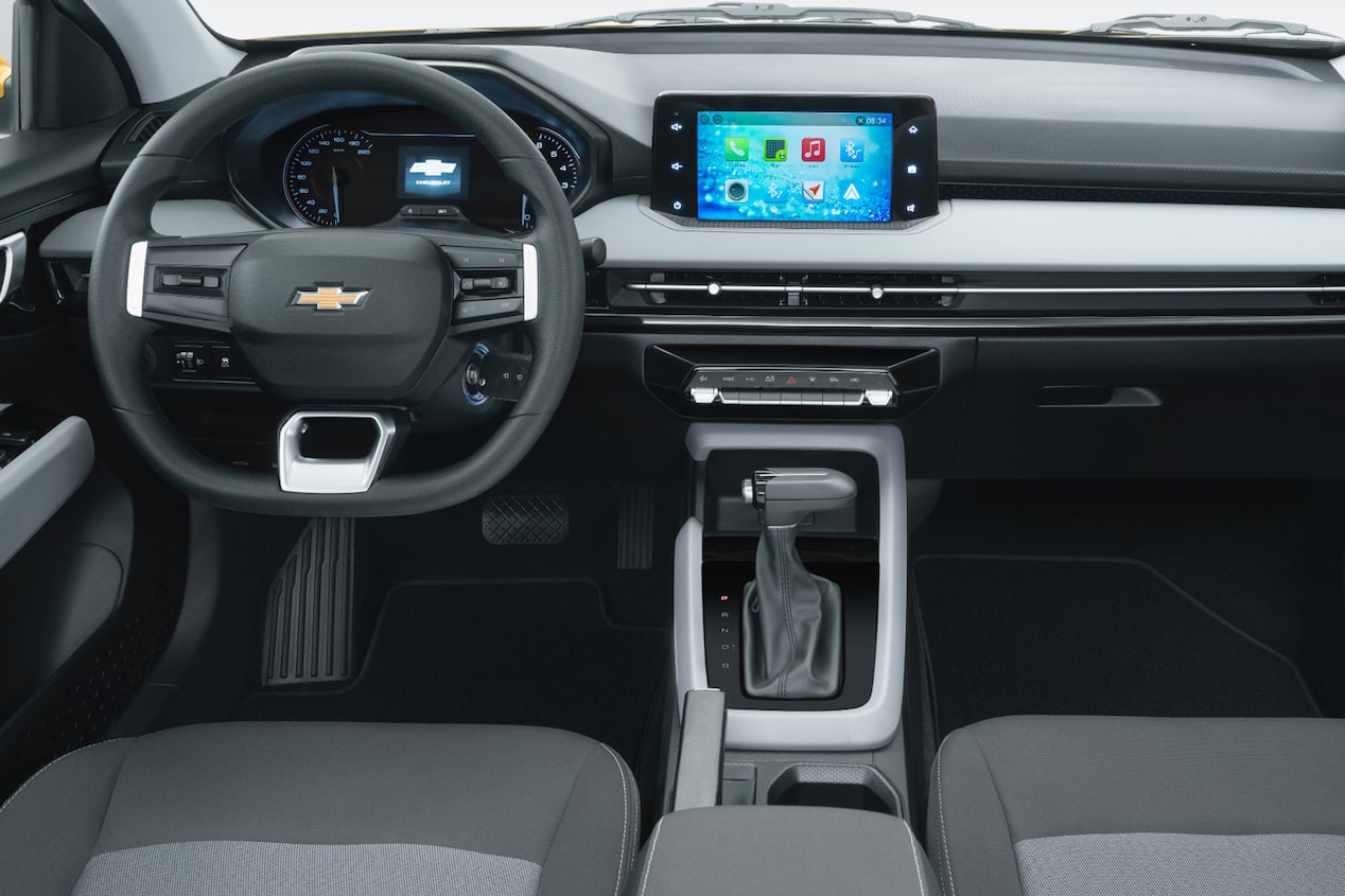Vista completa del tablero del Chevrolet Sail.