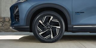 Vista cercana de los aros de aleación de 18 pulgadas de la Chevrolet Captiva PHEV.