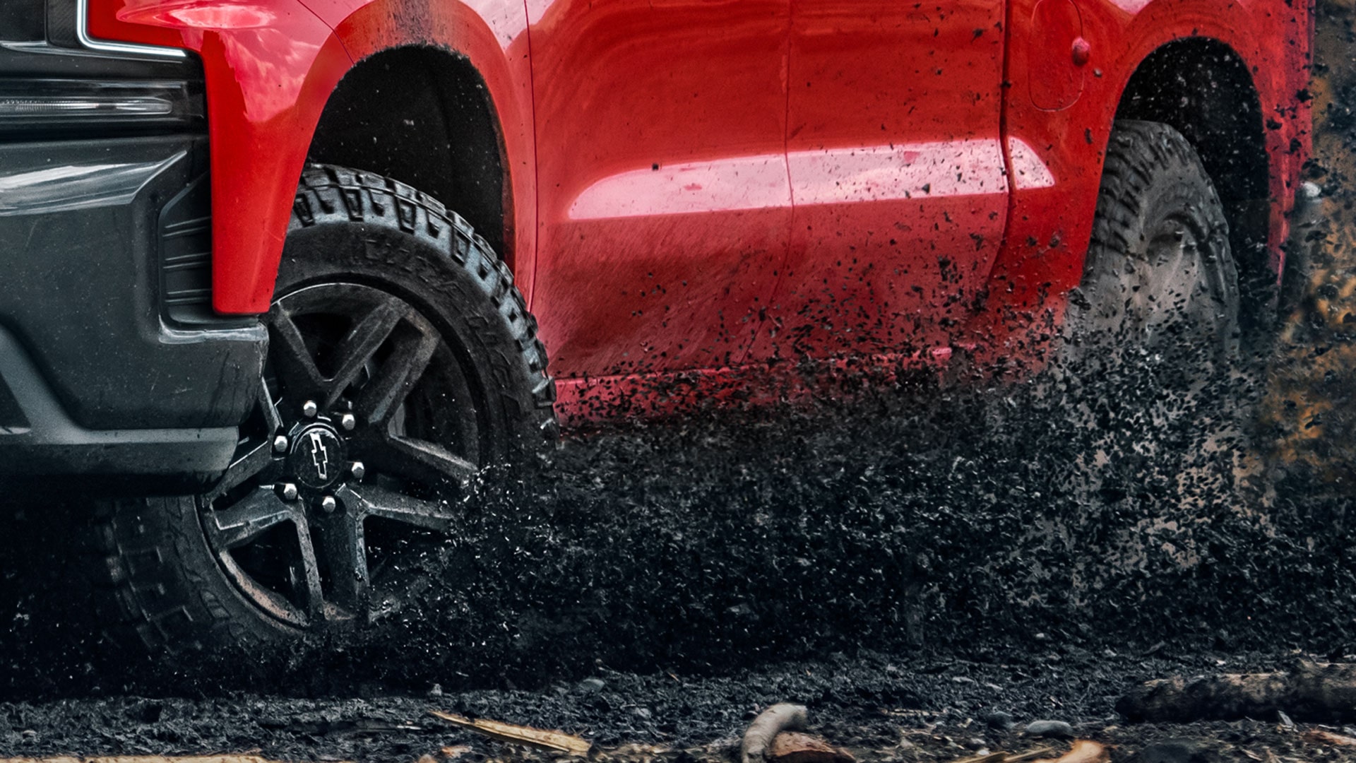 Llantas de aleación de 18 pulgadas de la Chevrolet Silverado.