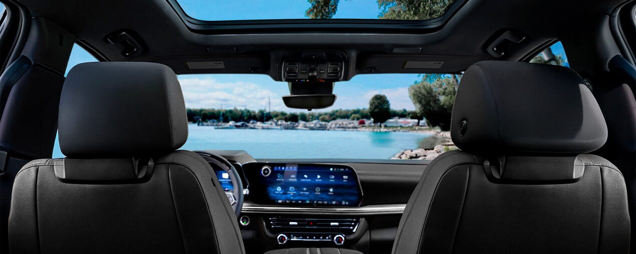 Interior de Chevrolet Tahoe 2025 con la mejor tecnología y sistema de conectividad